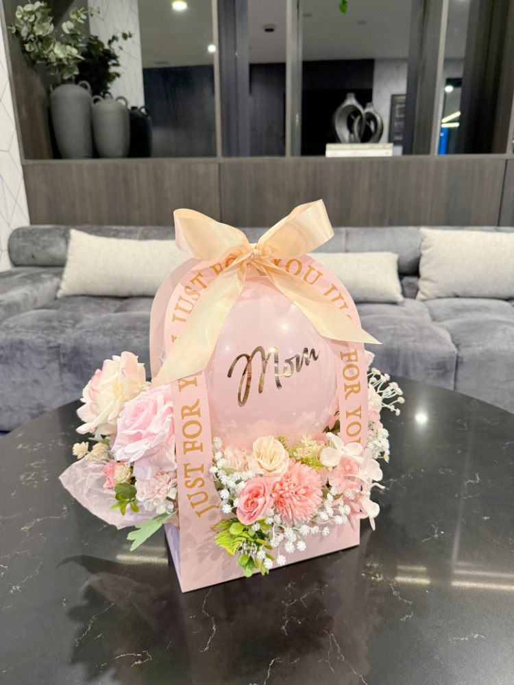 Timeless Bloom Box