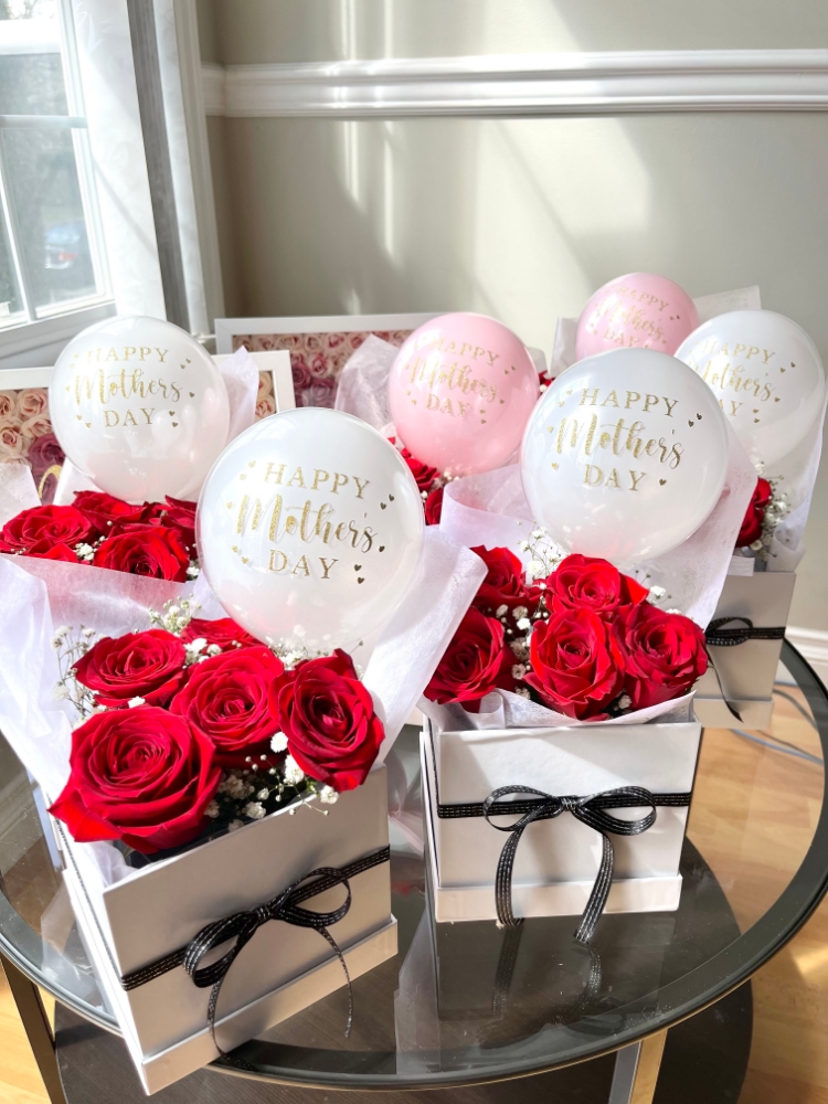 Mother's Day Petite Rose Box